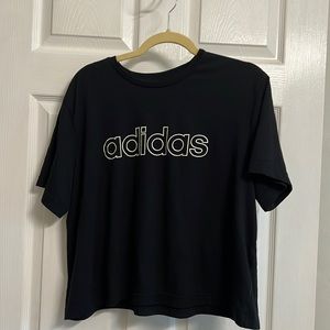 Adidas has shirt size xl